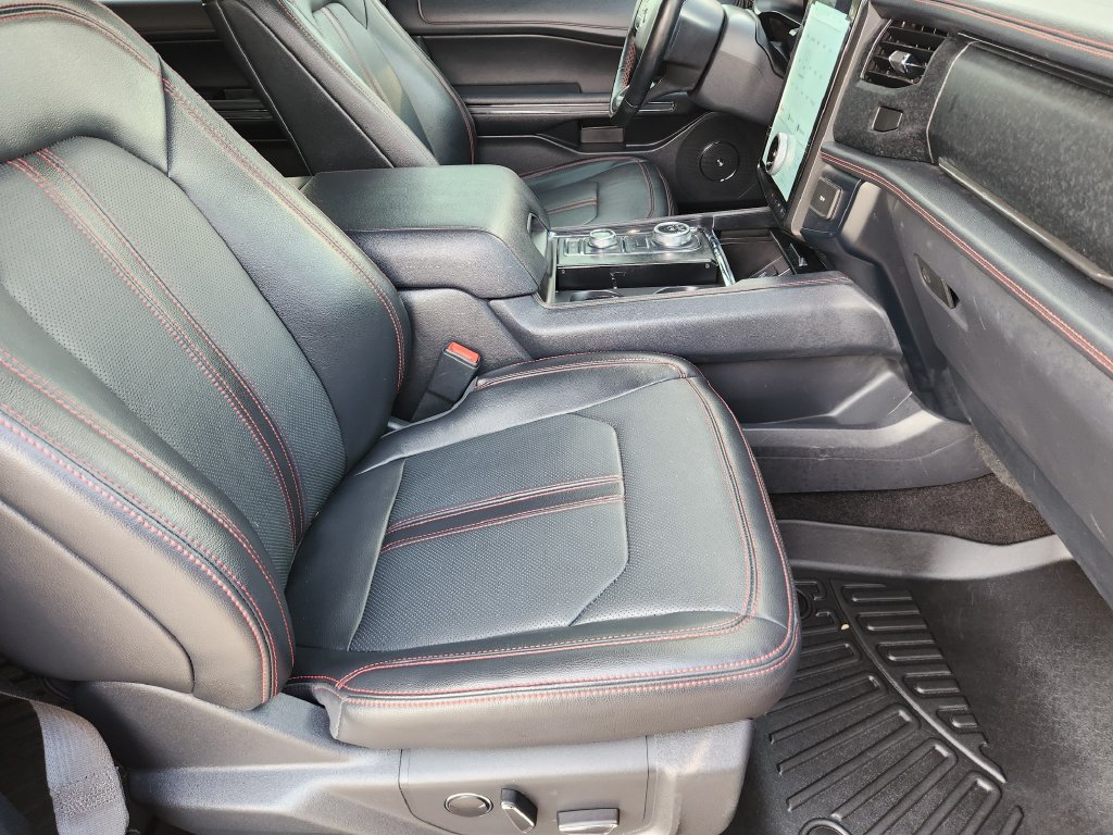 Used 2022 Ford Expedition Limited AWD/4WD image 24