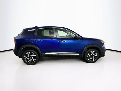 Used 2025 Nissan Kicks SV FWD image 10