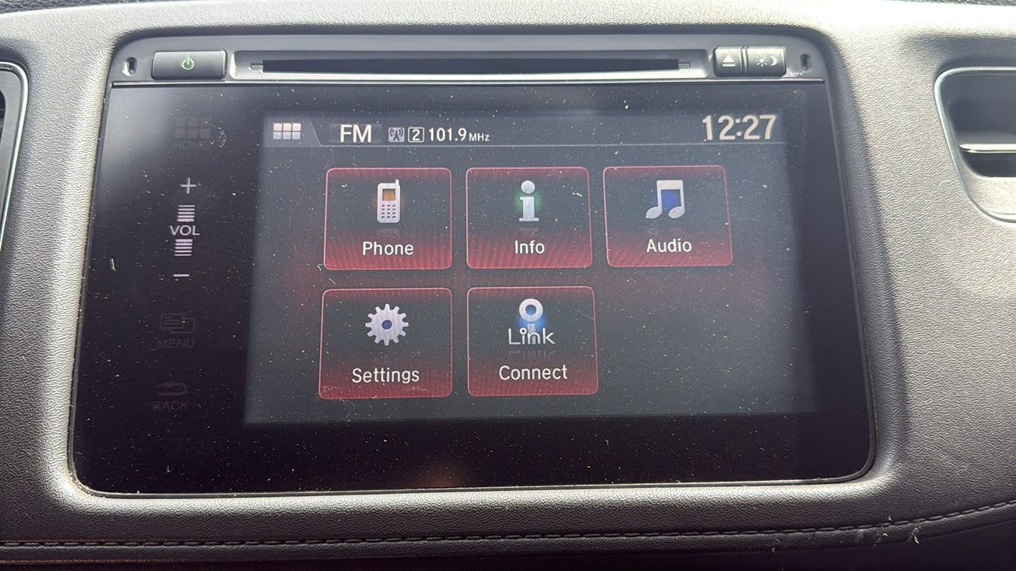 Used 2017 Honda HR-V EX image 23