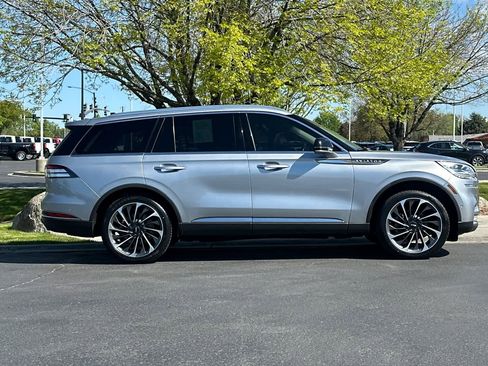 Used 2021 Lincoln Aviator Reserve w/ Equipment Group 202A AWD/4WD image 8