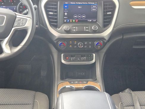 Used 2021 GMC Acadia SLE w/ LPO, Floor Liner Package FWD image 17