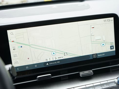 Certified 2024 Hyundai Kona Limited FWD image 26
