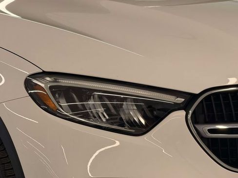 Certified 2025 Mercedes-Benz GLC 350e 4MATIC image 10