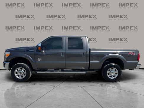 Used 2016 Ford F250 Lariat w/ Chrome Package AWD/4WD image 2