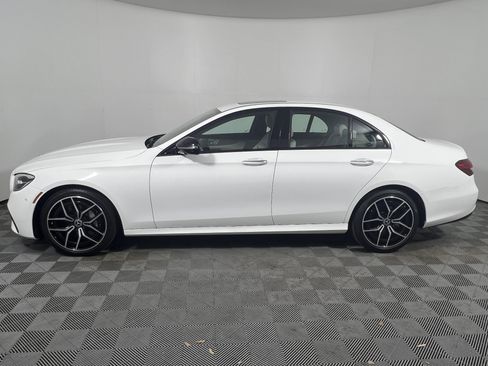 Used 2022 Mercedes-Benz E 350 Sedan image 2