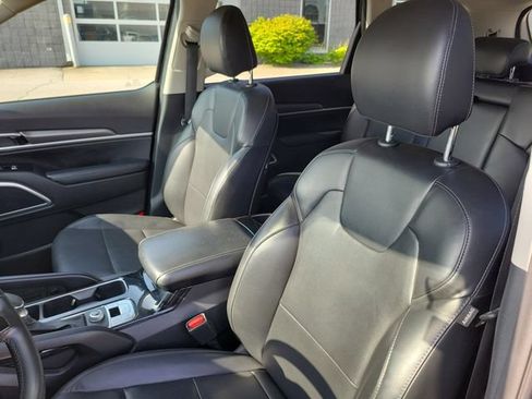Used 2021 Kia Telluride LX FWD image 6