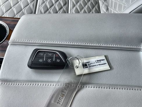 Used 2026 Cadillac Escalade Platinum Luxury RWD image 10