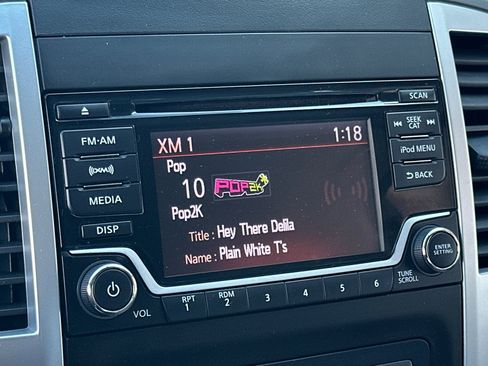 Used 2018 Nissan Frontier SV image 17