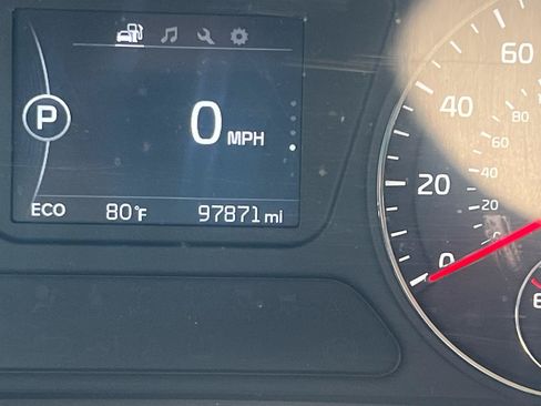 Used 2016 Kia Sorento FWD image 14