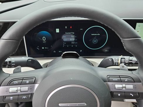 New 2025 Hyundai Tucson Limited FWD image 31