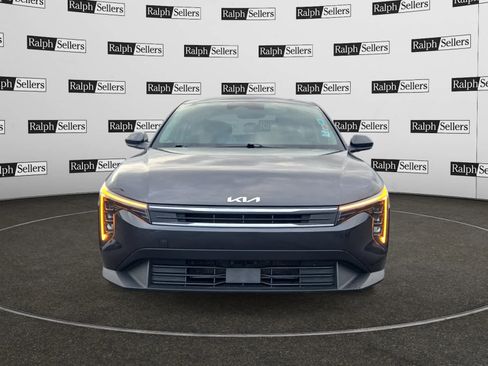 Used 2025 Kia K4 LXS image 8