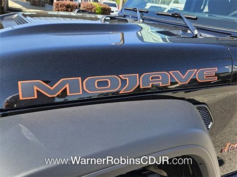 New 2025 Jeep Gladiator Mojave w/ Convenience Group image 15