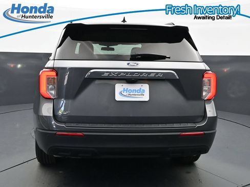 Used 2021 Ford Explorer XLT RWD image 8
