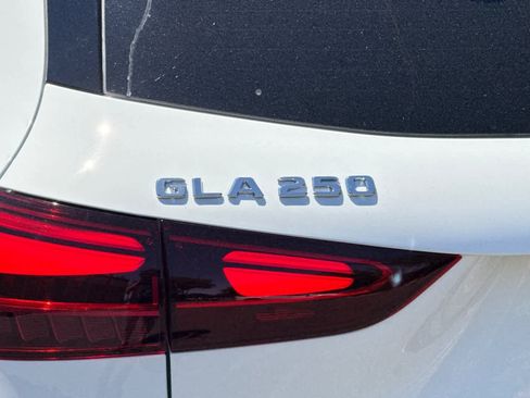 New 2026 Mercedes-Benz GLA 250 4MATIC image 25