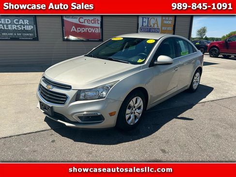 Used 2015 Chevrolet Cruze LT FWD image 1