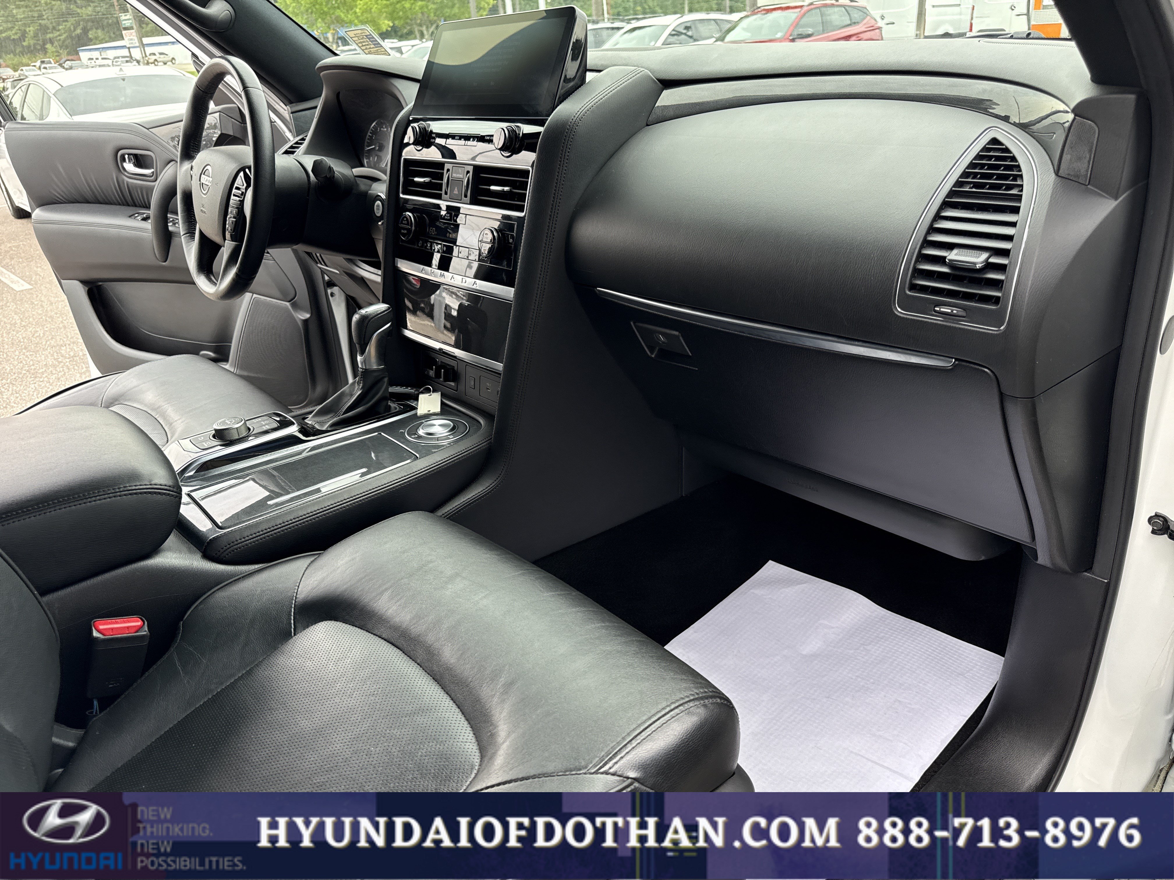 Used 2023 Nissan Armada SL w/ Midnight Edition Package RWD image 16