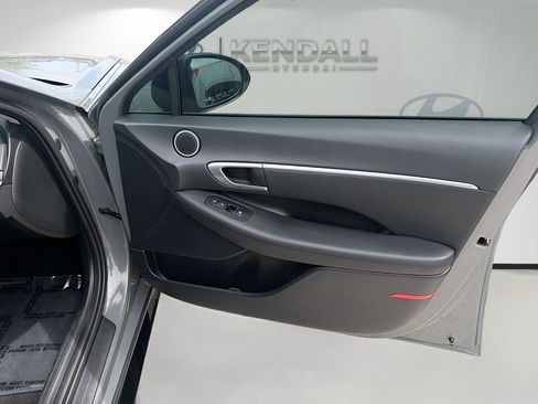 Used 2023 Hyundai Sonata SEL w/ Convenience Package FWD image 32