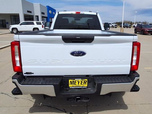 Used 2023 Ford F350 XLT image 8