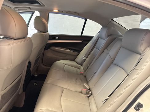 Used 2009 INFINITI G37 x Sedan w/ Premium Pkg AWD/4WD image 29