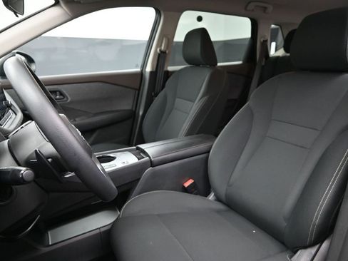 Used 2023 Nissan Rogue S FWD image 15