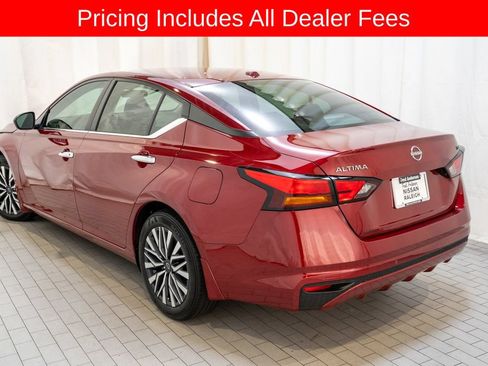 Certified 2024 Nissan Altima 2.5 SV FWD image 3