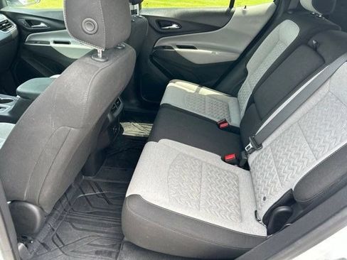 Used 2023 Chevrolet Equinox LS w/ LS Convenience Package FWD image 32