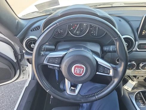 Used 2020 FIAT 124 Spider Classica w/ Technology Group RWD image 3