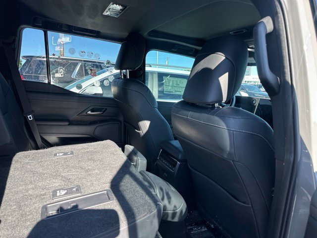 Used 2024 Lexus GX 550 w/ Cold Area Package AWD/4WD image 29
