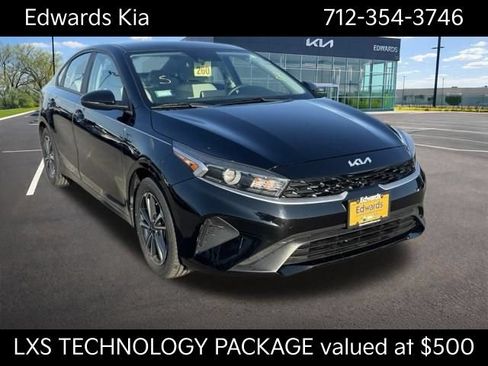 Used 2023 Kia Forte LXS w/ LXS Technology Package FWD image 1