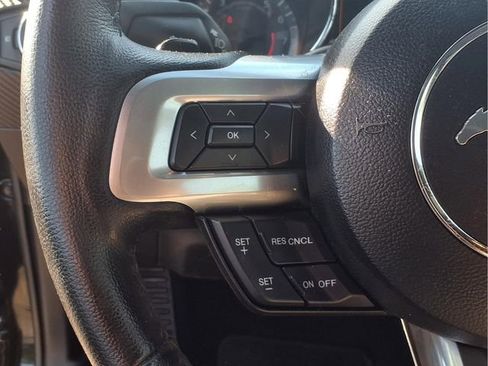 Used 2016 Ford Mustang Coupe w/ Equipment Group 051A RWD image 11