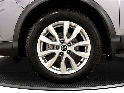 Used 2022 Nissan Rogue Sport SV w/ Technology Package AWD/4WD image 32
