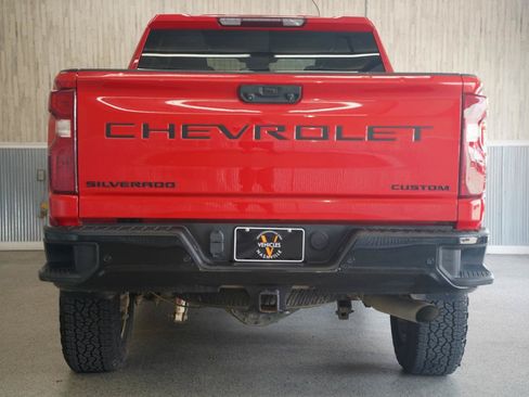 Used 2024 Chevrolet Silverado 2500 Custom w/ Custom Convenience Package AWD/4WD image 9