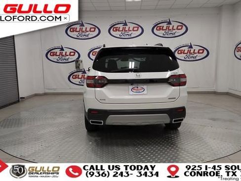 Used 2025 Honda Pilot Touring image 7