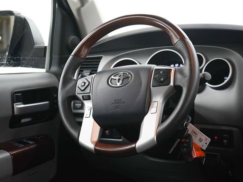 Used 2017 Toyota Sequoia Platinum AWD/4WD image 16