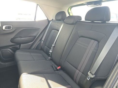 Certified 2023 Hyundai Venue SEL image 7