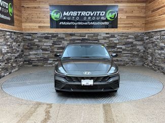 Used 2025 Hyundai Elantra SEL w/ Cargo Package FWD video 3