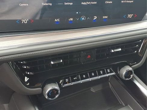 New 2026 Chevrolet Tahoe LS w/ LS Custom Edition AWD/4WD image 6