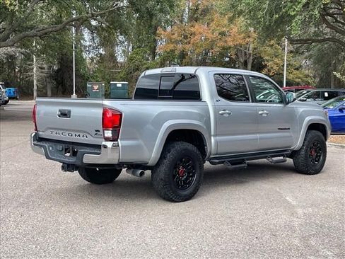 Used 2022 Toyota Tacoma SR5 image 3