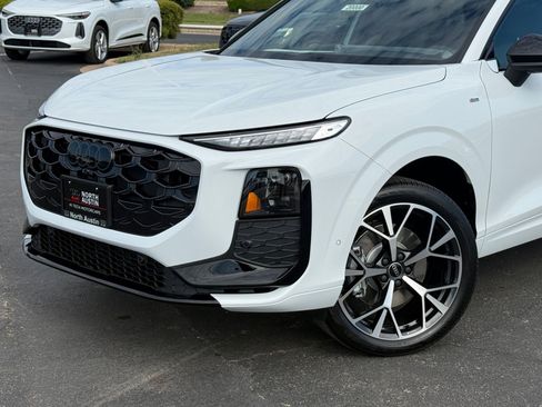 New 2026 Audi Q3 quattro 2.0T AWD/4WD image 1