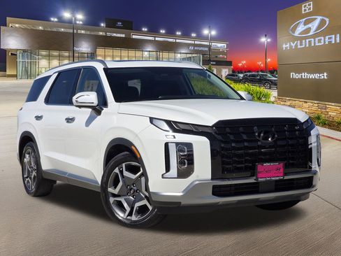 Used 2024 Hyundai Palisade SEL image 3
