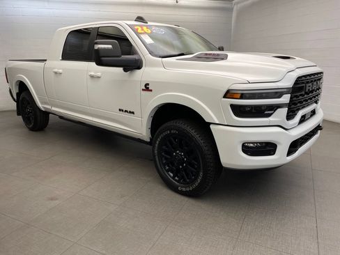 Certified 2026 RAM 2500 Limited AWD/4WD image 5