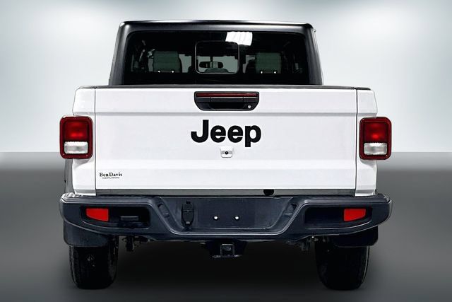 Used 2025 Jeep Gladiator Sport AWD/4WD image 6