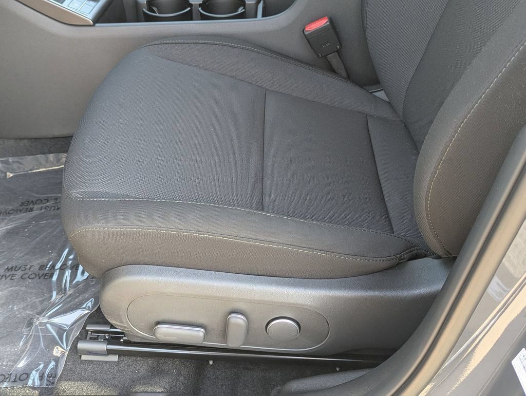 New 2025 Hyundai Kona SEL FWD image 16