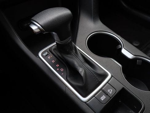 Used 2021 Kia Sportage LX FWD image 18