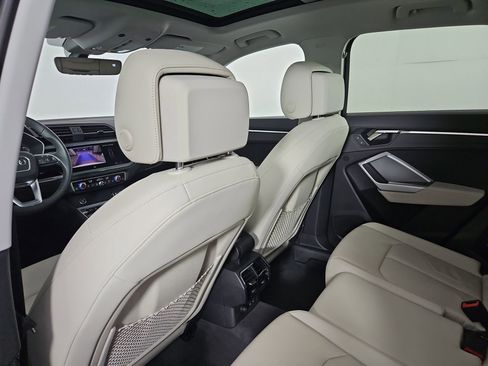 Certified 2025 Audi Q3 2.0T Premium w/ Convenience Package image 41