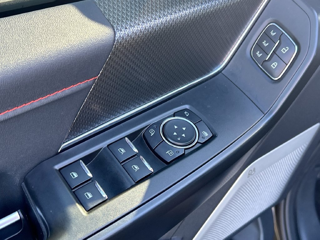 Used 2025 Ford F150 Raptor AWD/4WD image 16
