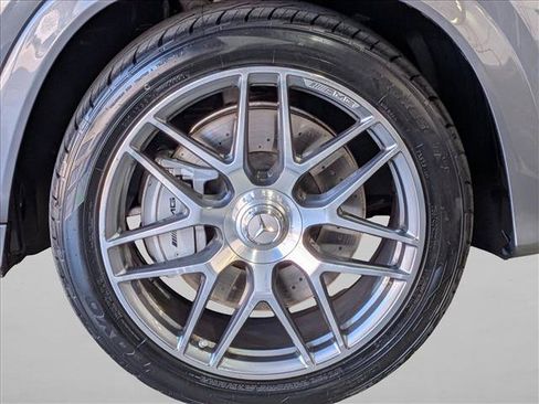 Used 2024 Mercedes-Benz GLE 53 AMG 4MATIC w/ Acoustic Comfort Package image 24