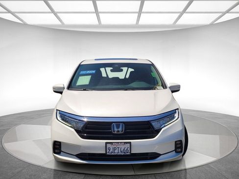 Certified 2024 Honda Odyssey EX-L image 2