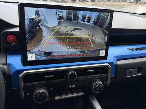 Certified 2025 Toyota Tacoma TRD Off-Road w/ TRD Off Road Upgrade Package image 27