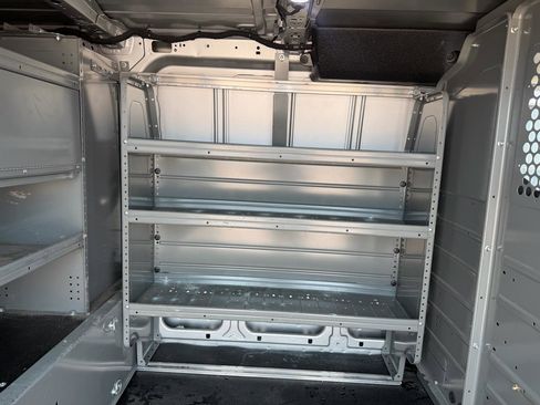 Used 2020 Ford Transit 150 Low Roof RWD image 26